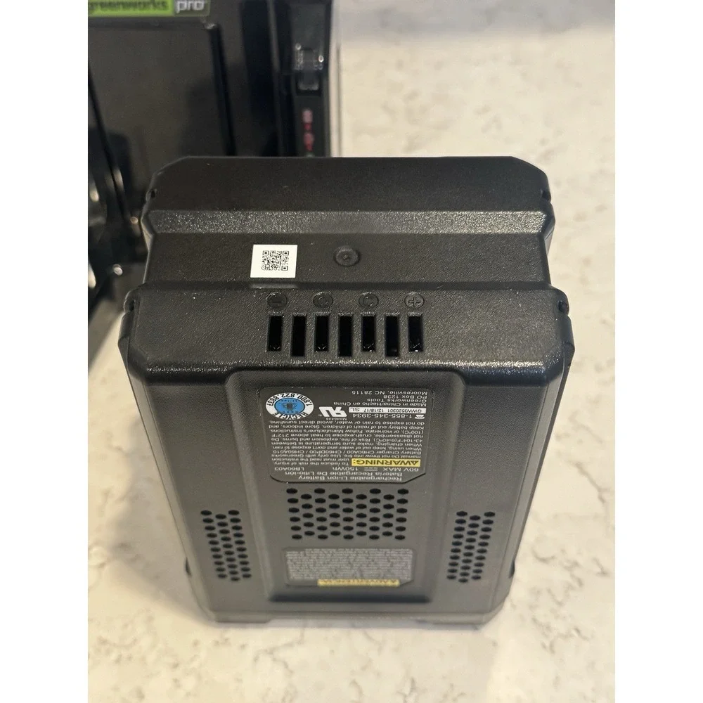 Greenworks Pro 60v Lithium Li-Ion 2.5 Battery  & Charger.  Charges FULL